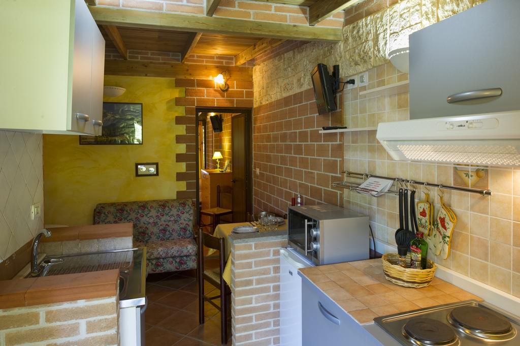 Country Apartments Castel di Decima Eksteriør bilde